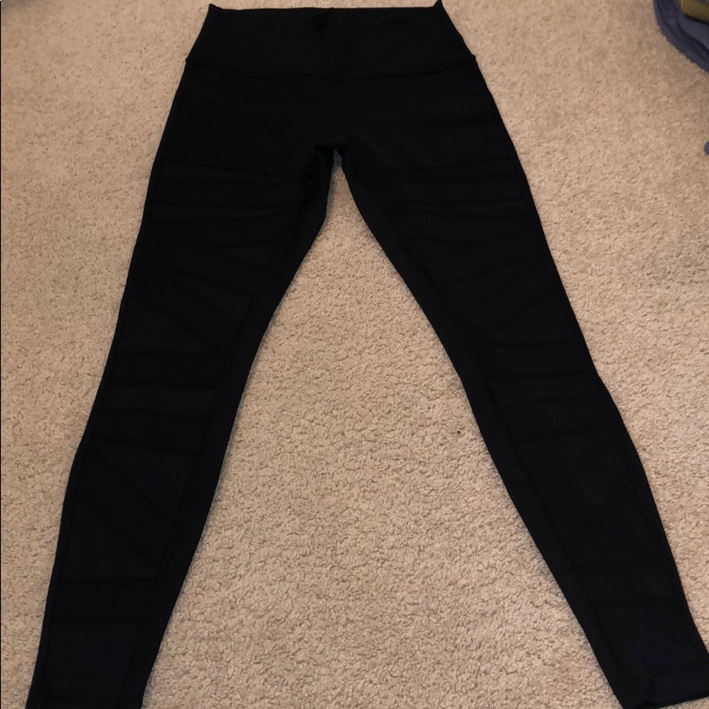 NWOT Lululemon Wunder Under Legging with Mesh